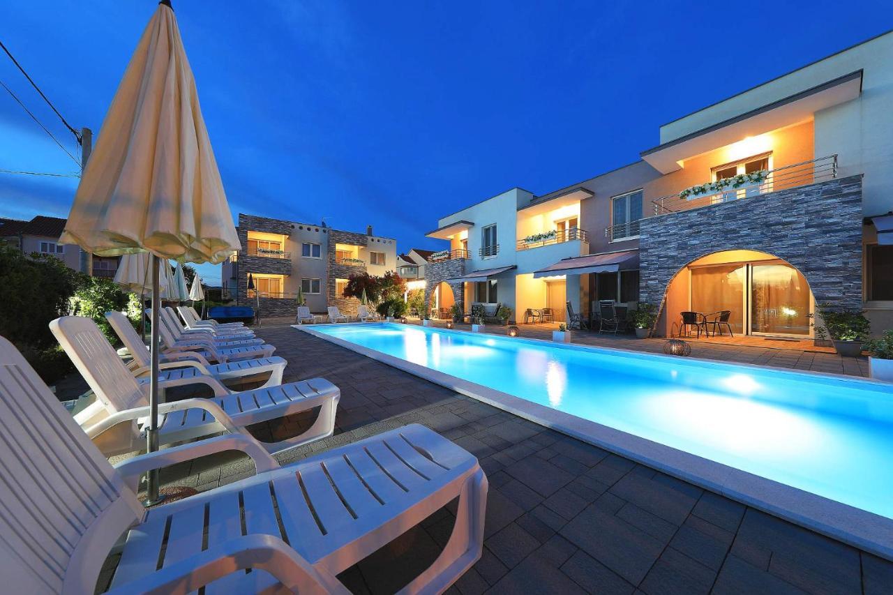 Apartments Punta Privlaka  Exterior photo