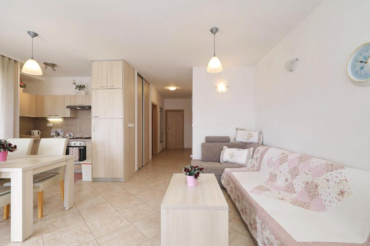 Apartments Punta Privlaka  Exterior photo